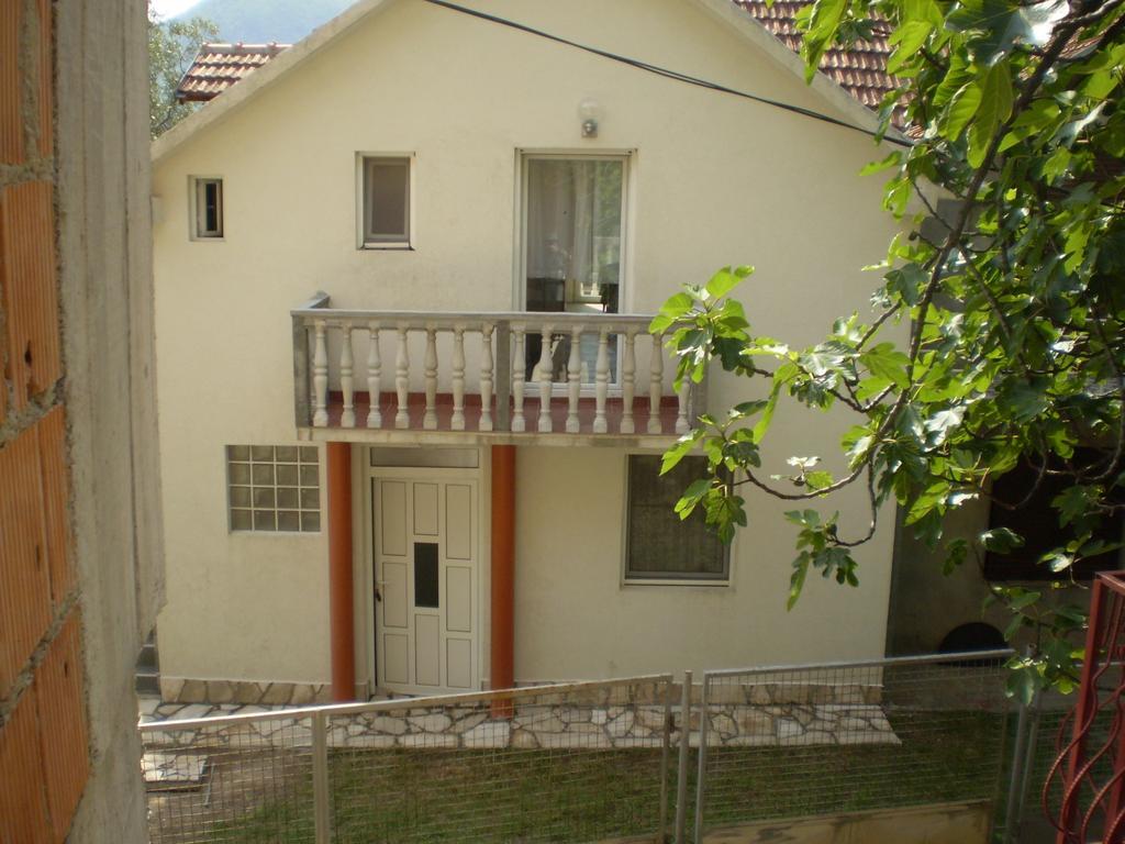 Apartman Irena Tivat Exterior foto